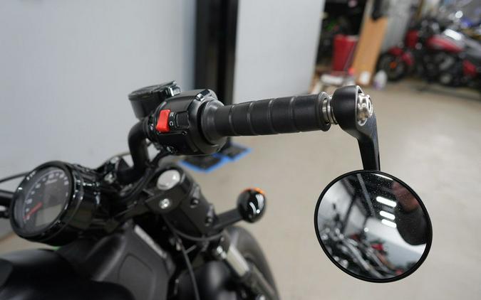 2018 Indian Motorcycle® Scout® Bobber ABS Thunder Black Smoke