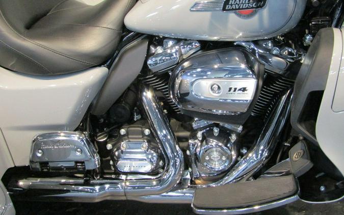 2024 Harley-Davidson® FLHTCUTG - Tri Glide® Ultra