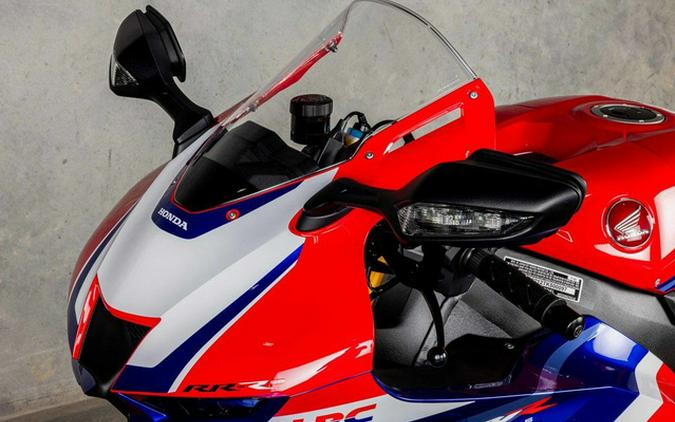 2026 Honda CBR1000RR-R Fireblade SP