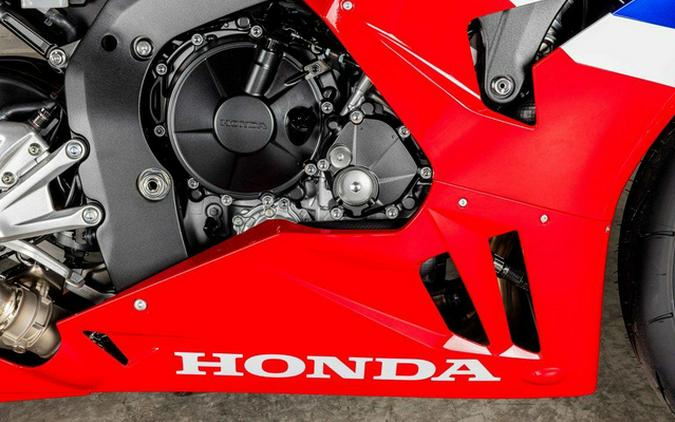 2026 Honda CBR1000RR-R Fireblade SP