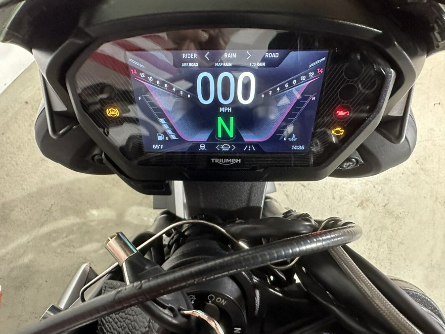 2022 Triumph Street Triple R