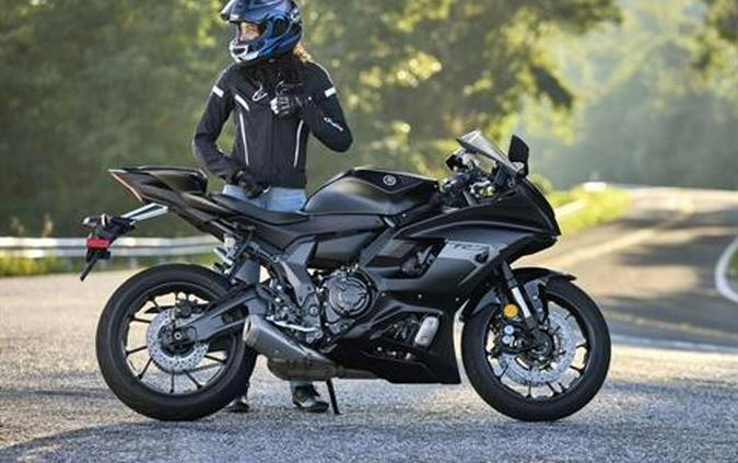 2025 Yamaha YZF-R7