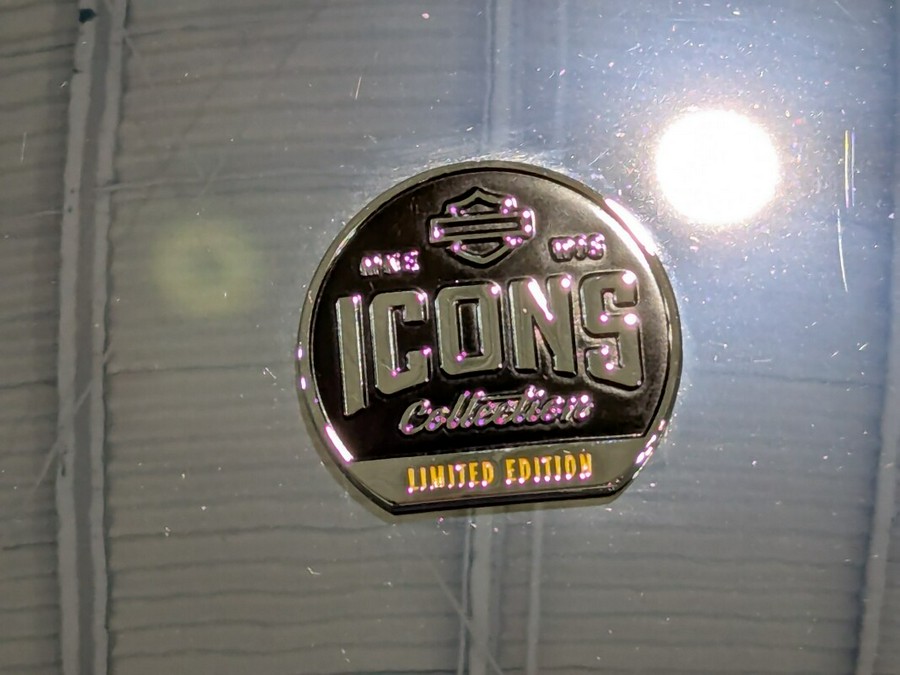 2025 Harley-Davidson® Fat Boy® Gray Ghost Reflection