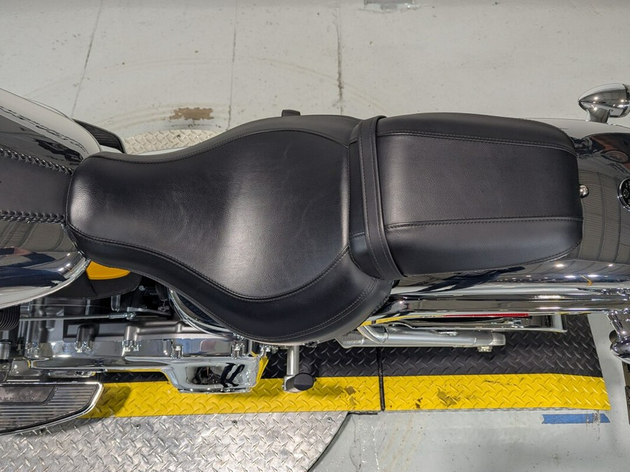 2025 Harley-Davidson® Fat Boy® Gray Ghost Reflection