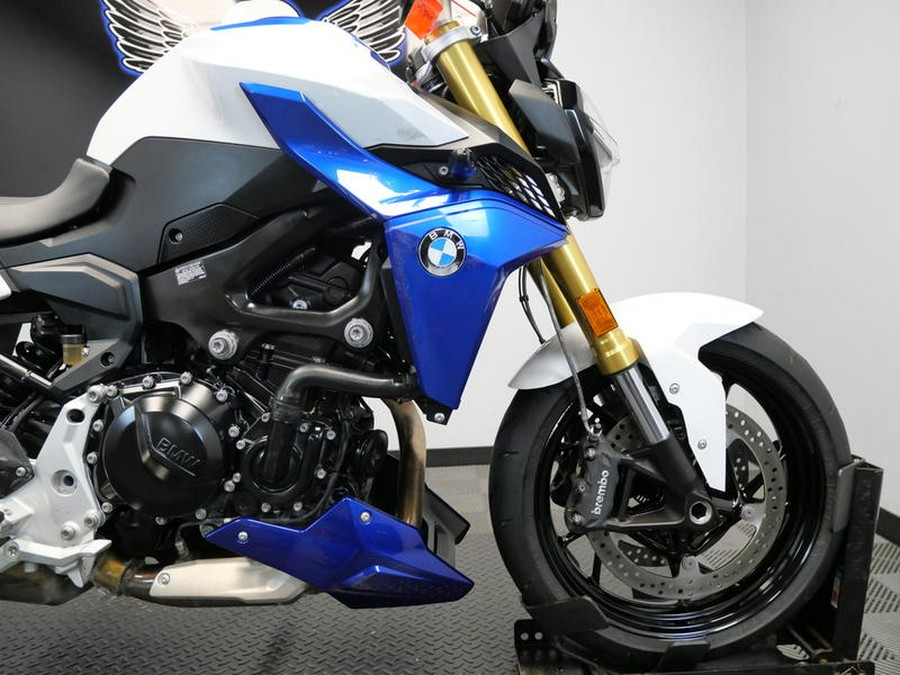 2023 BMW F 900 R Premium