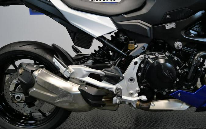 2023 BMW F 900 R Premium