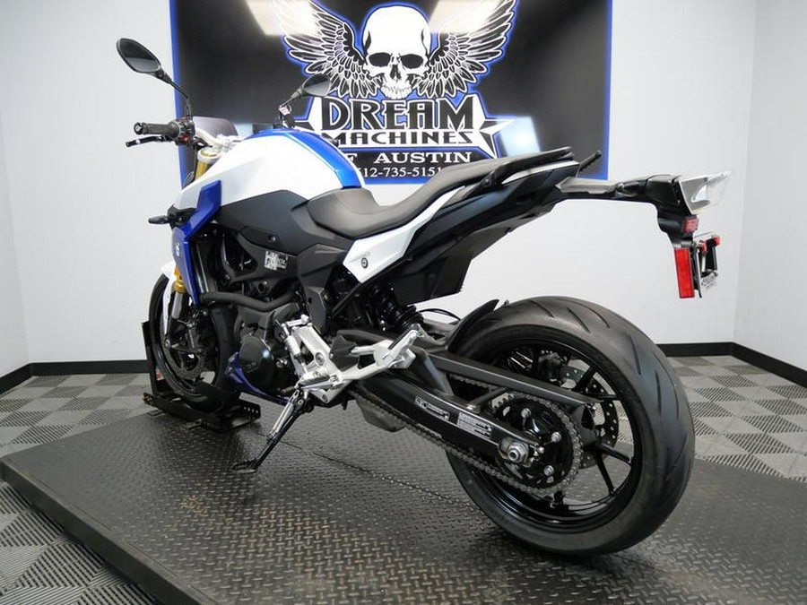 2023 BMW F 900 R Premium