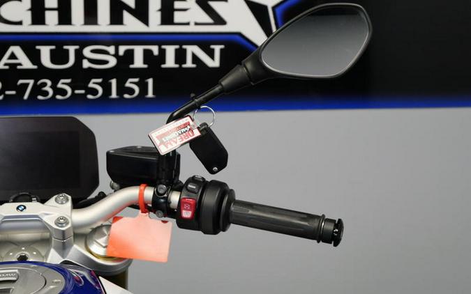 2023 BMW F 900 R Premium