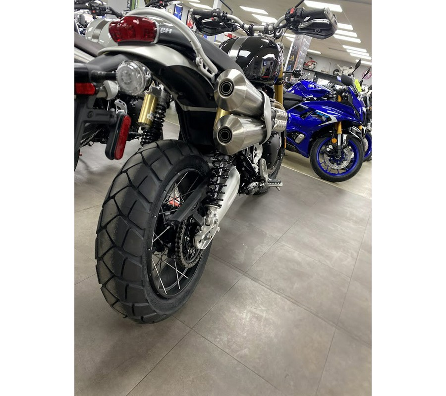 2025 Triumph Scrambler 1200 XE
