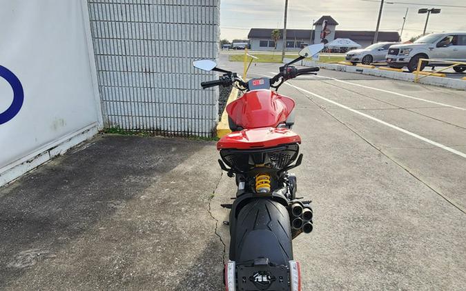 2025 Ducati Diavel V4 Ducati Red V4