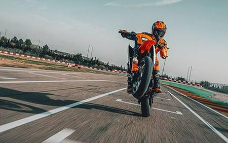 2026 KTM SMC 390 R