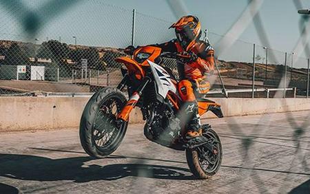 2026 KTM SMC 390 R