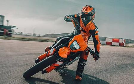 2026 KTM SMC 390 R