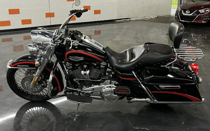 2019 HARLEY DAVIDSON ROAD KING