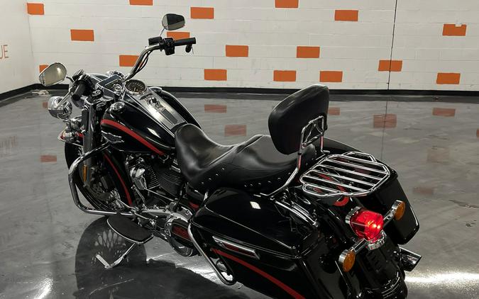 2019 HARLEY DAVIDSON ROAD KING