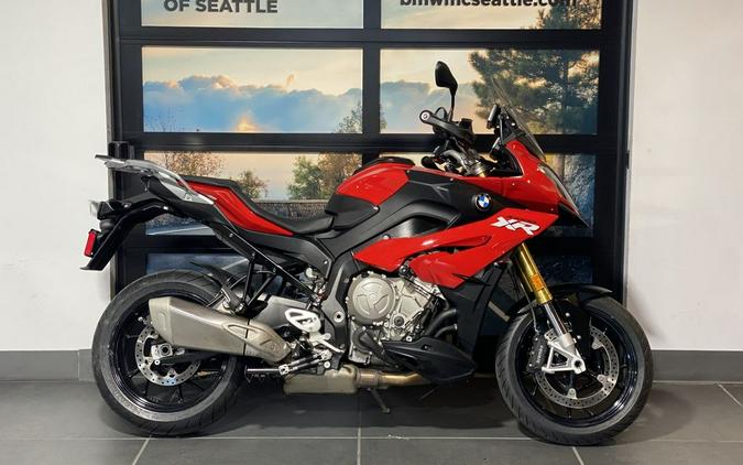 2016 BMW S 1000 XR Premium Racing Red