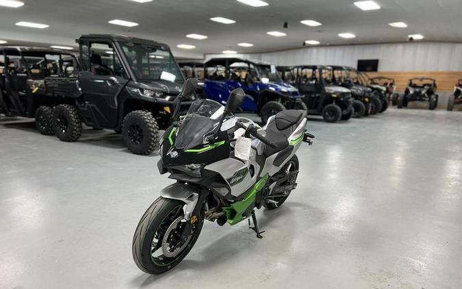 2024 Kawasaki Ninja® 7 Hybrid ABS