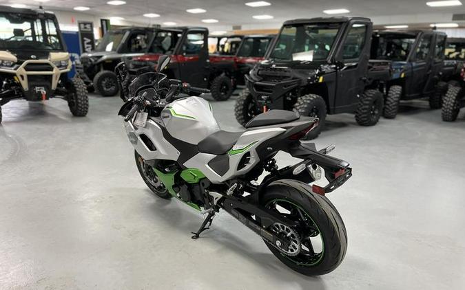 2024 Kawasaki Ninja® 7 Hybrid ABS