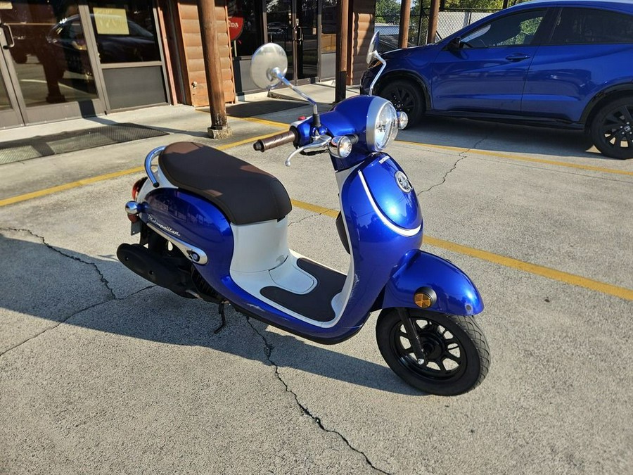 2023 Honda® Metropolitan