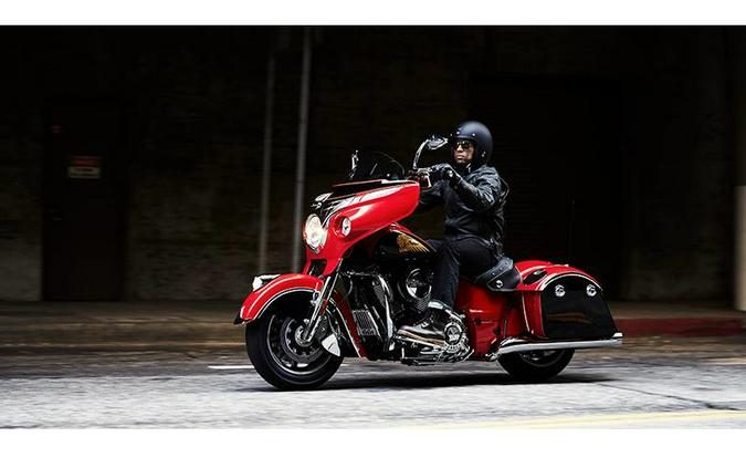 2017 Indian Motorcycle CHIEFTAIN, WILDFIRE RED / THUNDER BLK, 49ST Base