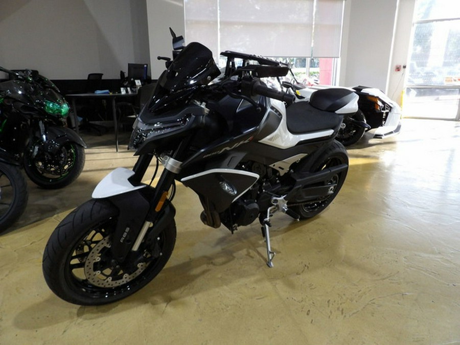 2024 Cfmoto 800NK