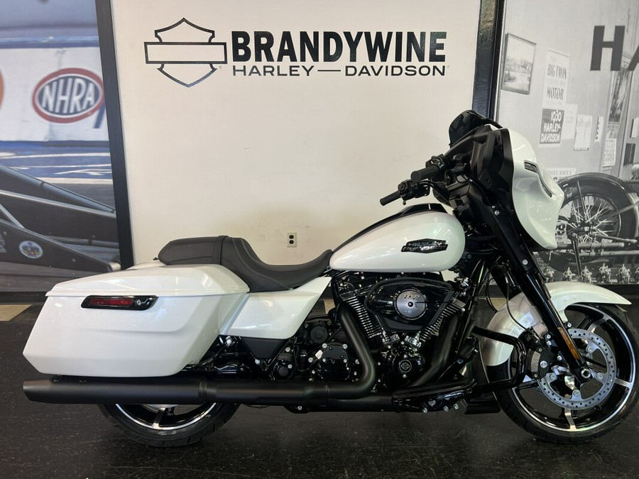 2024 Harley-Davidson Street Glide® White Onyx Pearl FLHX