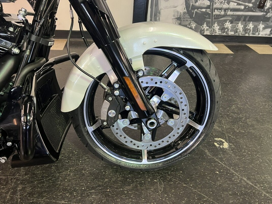 2024 Harley-Davidson Street Glide® White Onyx Pearl FLHX