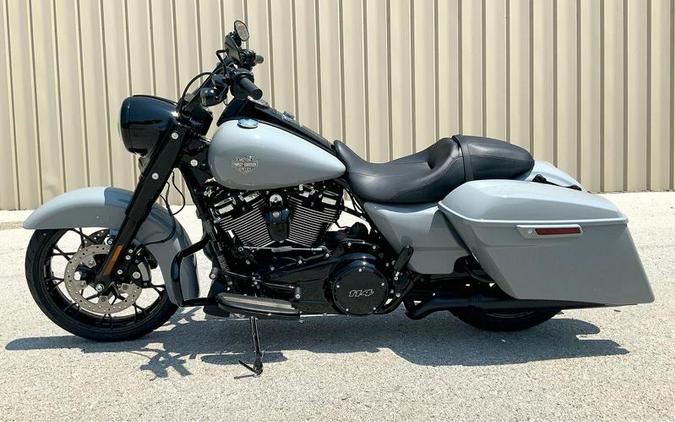 2024 Harley-Davidson® FLHRXS - Road King® Special