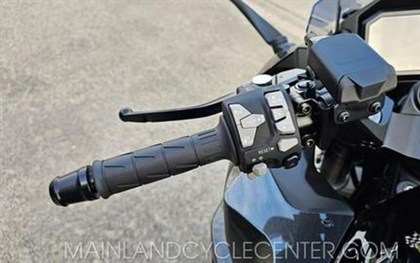 2025 Kawasaki Ninja 1100SX ABS