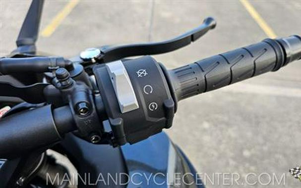 2025 Kawasaki Ninja 1100SX ABS