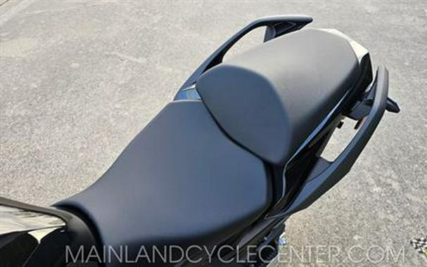 2025 Kawasaki Ninja 1100SX ABS