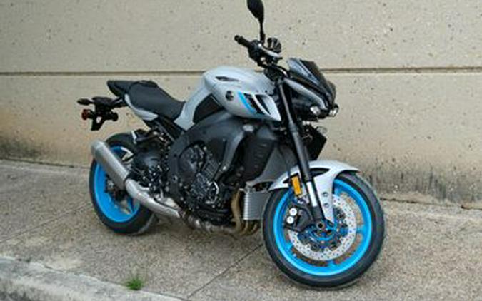 New 2025 YAMAHA MT10