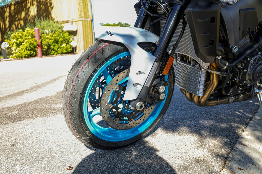 2025 YAMAHA MT10