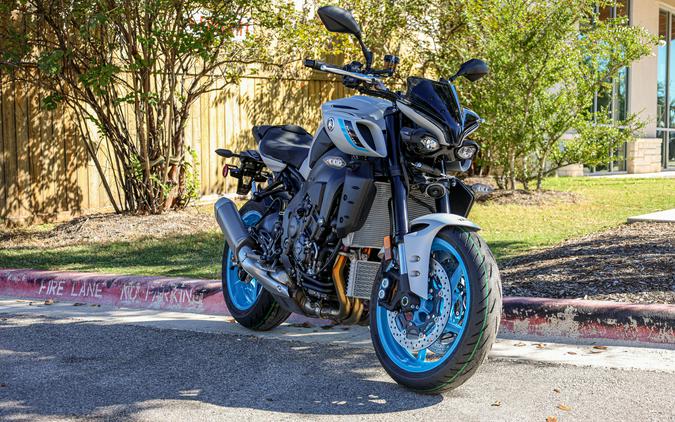 2025 YAMAHA MT10