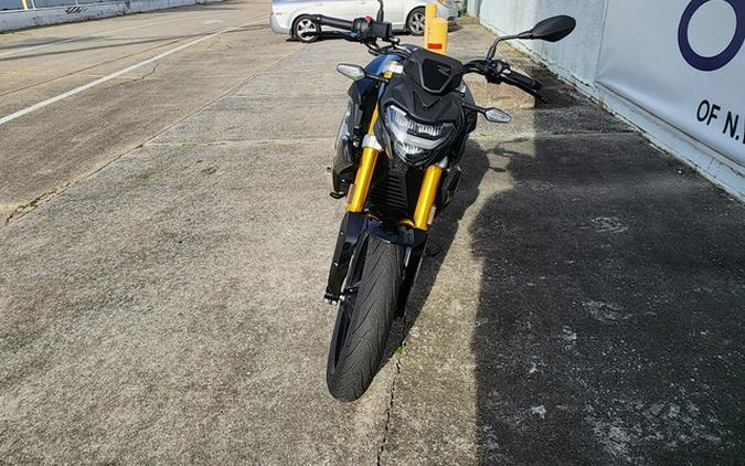 2025 BMW G 310 R Style Passion