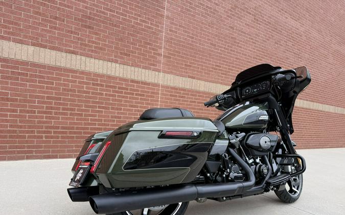 2026 Harley-Davidson® Street Glide® Olive Steel Metallic / Vivid Black Black Trim