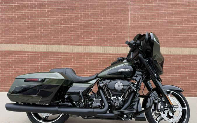 2026 Harley-Davidson® Street Glide® Olive Steel Metallic / Vivid Black Black Trim
