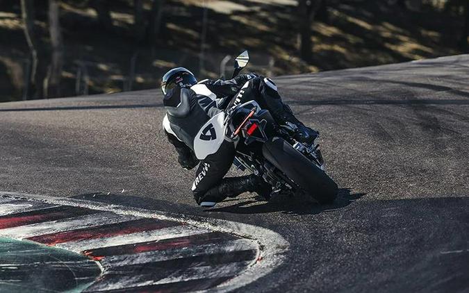 2026 675SS - NEBULA BLACK - CFMOTO