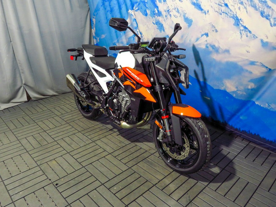 2027 KTM 990 DUKE
