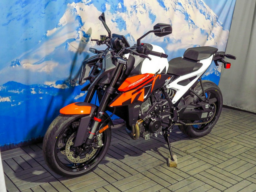 2027 KTM 990 DUKE