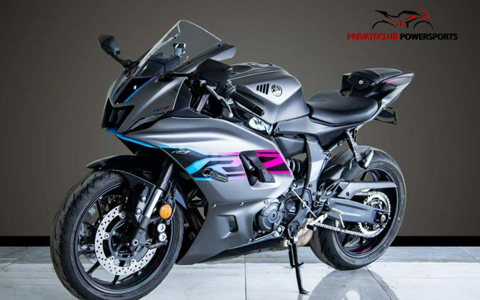 2024 Yamaha YZF-R7