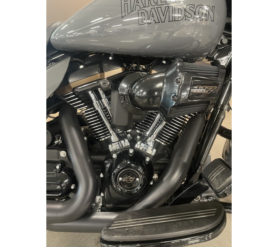 2022 Harley-Davidson® Street Glide® ST Gunship Gray