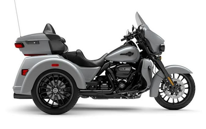 2025 Harley-Davidson® FLHTCUTG - Tri Glide® Ultra