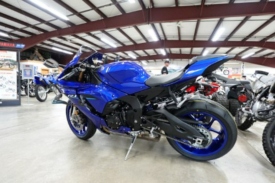 2026 Yamaha YZF-R1