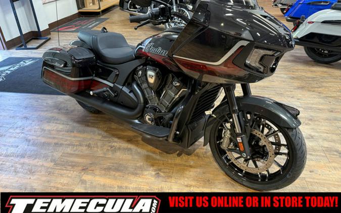 2026 Indian Challenger Dark Horse Signature Series Abyss Metallic / Red Allert