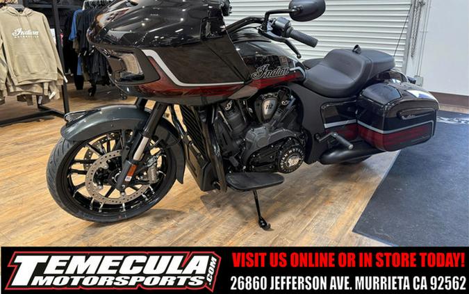 2026 Indian Challenger Dark Horse Signature Series Abyss Metallic / Red Allert