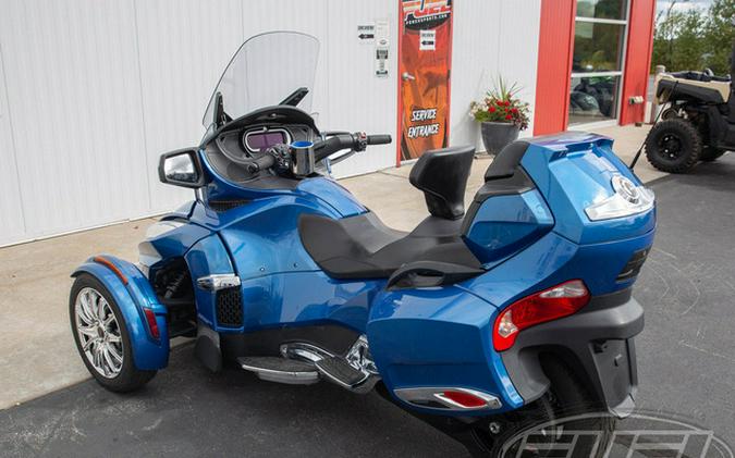 2018 Can-Am Spyder RT 6-Speed Semi-Automatic With Reverse (SE