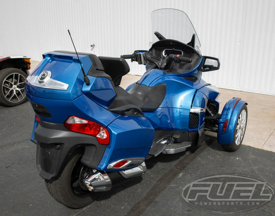 2018 Can-Am Spyder RT 6-Speed Semi-Automatic With Reverse (SE