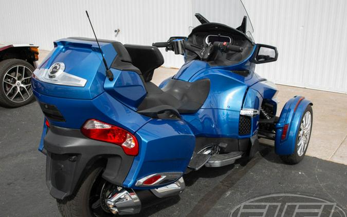 2018 Can-Am Spyder RT 6-Speed Semi-Automatic With Reverse (SE