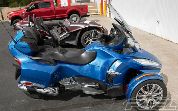 2018 Can-Am Spyder RT 6-Speed Semi-Automatic With Reverse (SE